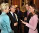 Catherine, duchesse de Cambridge, semble avoir trouvé en la princesse Charlene de Monaco une interlocutrice plaisante lors du déjeuner donné par Elizabeth II à Windsor pour son jubilé de diamant en présence de 26 souverains, le 18 mai 2012.