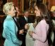 Catherine, duchesse de Cambridge, semble avoir trouvé en la princesse Charlene de Monaco, élégante en tailleur Dior, une interlocutrice plaisante lors du déjeuner donné par Elizabeth II à Windsor pour son jubilé de diamant en présence de 26 souverains, le 18 mai 2012.