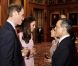 Le duc et la duchesse de Cambridge avec le prince héritier et la princesse de Thaïlande. La reine Elizabeth II accueillait à déjeuner à Windsor, pour son jubilé de diamant, les souverains de 26 pays, le 18 mai 2012. Possiblement le plus grand rassemblement de têtes couronnées depuis le couronnement de la monarque en 1953.