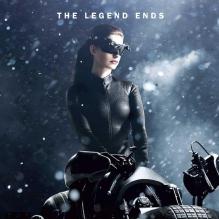 Anne Hathaway dans <em>The Dark Knight Rises</em> de Christopher Nolan, en salles le 25 juillet 2012.