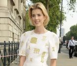 Agyness Deyn dans une robe Stella McCartney au NSPCC Pop Art Ball à Londres. Le 24 mai 2012.
