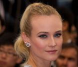 Diane Kruger lors de la montée des marches de la cérémonie de clôture du Festival de Cannes 2012. Le 27 mai 2012.