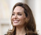 Angelina Jolie : Souriante et élégante pour une rencontre inattendue
