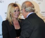Kate Moss, accueillie par Isak Andic lors de la 4ème cérémonie des Mango Awards à Barcelone. Le 30 mai 2012.