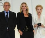 Isak Andic, Kate Moss et Carolina Herrera sur l\'estrade lors de la 4ème cérémonie des Mango Awards à Barcelone. Le 30 mai 2012.