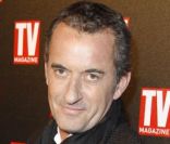 Christophe Dechavanne a frôlé la mort, percuté par une moto...