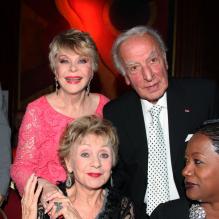 Annie Cordy, Sophie Darel et Robert Castel à la présentation de la revue <em>Palace</em> du César Palace Paris, le 6 juin 2012.