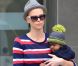 Charlize Theron, crâne rasé en juin 2012 à Los Angeles.
