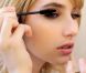 Emma Roberts se maquille pour la bonne cause en lançant la campagne Wave For Change avec Hayden Panettiere pour Neutrogena.