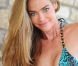 Denise Richards ultra sexy pour une séance photo, à Encino le 4 juillet 2012