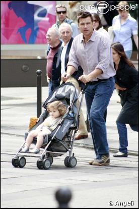 Jason Bateman, son épouse Amanda Anka, et leur fille Francesca