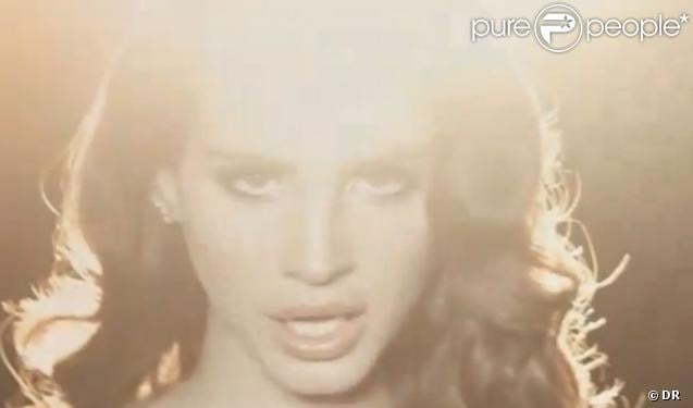 Lana Del Rey -  Summertime sadness  - juillet 2012.