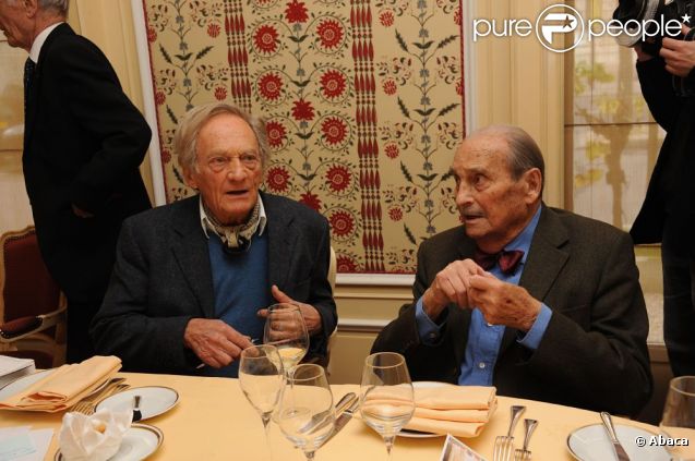 Jean Ferniot le 16 novembre 2011 à Paris, ici avec Philippe Tesson