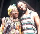 Rita Marley : 'Bob a fait de moi une femme, une mère, un guide... Je l'aime !'