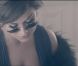 Melody Gardot, image du clip  La Vie en Rose  (juillet 2012), collaboration avec la maison de joaillerie Piaget.