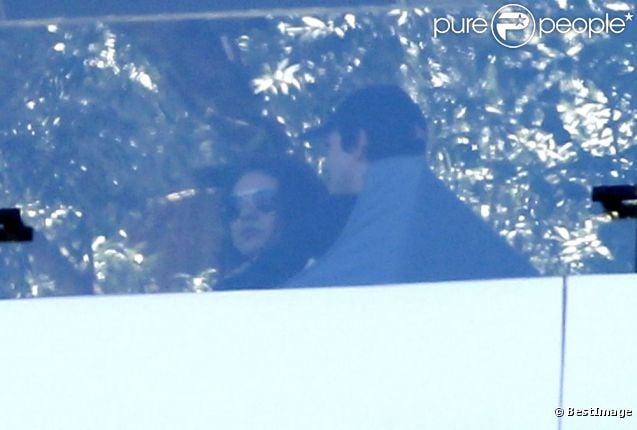 Mila Kunis et Ashton Kutcher - photos Purepeople