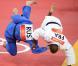 Teddy Riner savoure avec sa famille, ses fans et ses amis son titre olympique obtenu lors des Jeux olympiques de Londres le 3 août 2012 après avoir battu le Russe Alexander Mikhaïline