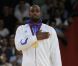 Teddy Riner savoure avec sa famille, ses fans et ses amis son titre olympique obtenu lors des Jeux olympiques de Londres le 3 août 2012