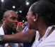 Teddy Riner savoure avec sa maman son titre olympique obtenu lors des Jeux olympiques de Londres le 3 août 2012