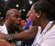 Teddy Riner savoure avec sa maman son titre olympique obtenu lors des Jeux olympiques de Londres le 3 août 2012