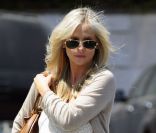  Sarah Michelle Gellar, enceinte, fait du shopping à Westwood le 9 août 2012 