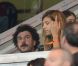 Michaël Youn et Isabelle Funaro dans les tribunes du Parc des Princes le 11 août 2012 pour la rentrée du Paris Saint-Germain en Ligue 1, tenu en échec (2-2) par Lorient lors de la 1e journée de championnat.