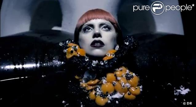 Pub pour le parfum Fame, avec Lady Gaga