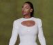 Beyoncé Knowles, ravissante dans une robe Marc Bouwer, interprète son titre I Was Here à l'Assemblée Générale de l'ONU. New York, le 10 août 2012.