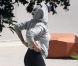 Amber Rose : Drôle d'accoutrement pour passer l'après-midi au bord d'une piscine, Hollywood, Los Angeles, le 26 juillet 2012
