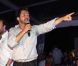 Edouard Baer à l'occasion d'une soirée caritative pour l'association Les Puis du Désert, au domaine de Bertaud-Belieu, au coeur de presqu'île de Saint-Tropez, le 30 août 2012.