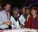 Edouard Baer et Régine à l'occasion d'une soirée caritative pour l'association Les Puits du Désert, au domaine de Bertaud-Belieu, au coeur de presqu'île de Saint-Tropez, le 30 août 2012.