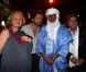 Edouard Baer et le guide Mohamed à l'occasion d'une soirée caritative pour l'association Les Puits du Désert, au domaine de Bertaud-Belieu, au coeur de presqu'île de Saint-Tropez, le 30 août 2012.