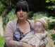 Lily Allen assiste au mariage de son amie, la top model Mary Charteris, à Gloucestershire, en Angleterre, le samedi 1er septembre 2012.