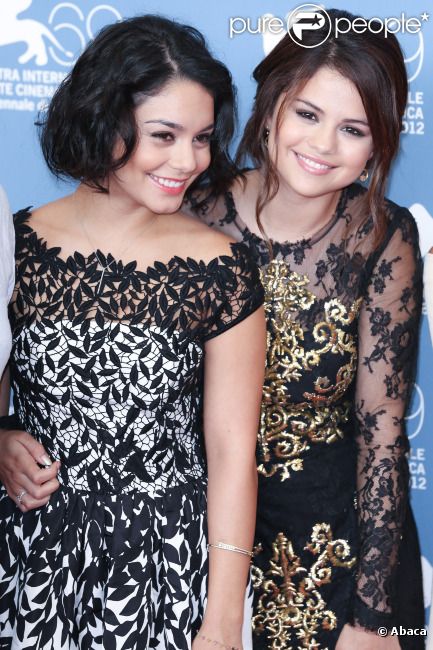 Vanessa Hudgens et Selena Gomez à la projection du film Spring Breakers, le mercredi 5 septembre 2012 à Venise, dans le cadre de la 69e Mostra de Venise.