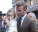  David Beckham avec sa fille Harper dans les bras, arrivent au restaurant Balthazar pour un déjeuner en famille, quelques heures avant le défilé de Victoria Beckham. New York, le 9 septembre 2012. 