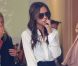  Victoria Beckham en pleine séance shopping à New York. Le 11 septembre 2012. 