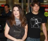 Laura Pausini et son fiancé Paolo Carta à Miami le 15 février 2012
