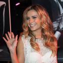Clara Morgane et son calendrier : Les journalistes sous le charme de la déesse