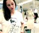 Premier épisode du mini-documentaire Dior avec Marion Cotillard, qui pénètre dans les ateliers pour évoquer la robe qu'elle a en tête...