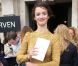 Charlotte Le Bon sur le parvis du Grand Palais, s'apprête à assister au défilé Carven printemps-été 2013. Paris, le 27 septembre 2012.
