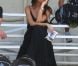 Victoria Beckham, inséparable de sa fillette Harper, assiste à l'entraînement de foot de ses trois fils, le samedi 29 septembre 2012 à Los Angeles.