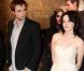 Kristen Stewart et Robert Pattinson en novembre 2009 à Paris.