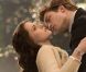 Kristen Stewart et Robert Pattinson dans la saga  Twilight. 