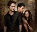 Kristen Stewart et Robert Pattinson dans la saga  Twilight. 