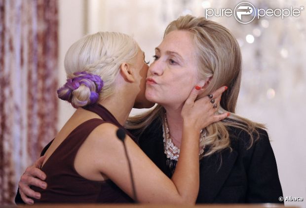 Christina Aguilera rencontre Hillary Clinton à Washington, le mercredi 3 octobre 2012.