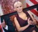 La chanteuse Christina Aguilera reçoit un award pour son implication dans le World Hunger Relief, à Washington, le mercredi 3 octobre 2012.