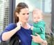 La belle Jennifer Garner emmène le petit Samuel chez le médecin en compagnie de Seraphina, le 5 octobre 2012 à Los Angeles