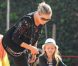 Heidi Klum, à la célèbre ferme aux citrouilles de 'Mr. Bones Pumpkin Patch', s'amuse avec ses enfants Leni, Henry, Johan, Lou et son compagnon Martin Kristen, à West Hollywood le 6 Octobre 2012.