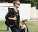 Heidi Klum, à la célèbre ferme aux citrouilles de 'Mr. Bones Pumpkin Patch', s'amuse avec ses enfants Leni, Henry, Johan, Lou et son compagnon Martin Kristen, à West Hollywood le 6 Octobre 2012.