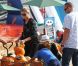 Heidi Klum, à la célèbre ferme aux citrouilles de 'Mr. Bones Pumpkin Patch', s'amuse avec ses enfants Leni, Henry, Johan, Lou et son compagnon Martin Kristen, à West Hollywood le 6 Octobre 2012.
